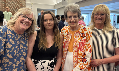 Residents with a 2025 Dublin Scholarship Recipient